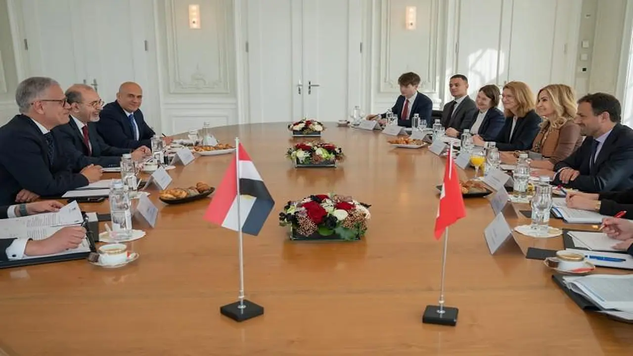 مساعد وزير الخارجية يبحث تعزيز العلاقات الثنائية خلال جولة مشاورات مع الجانب السويسري